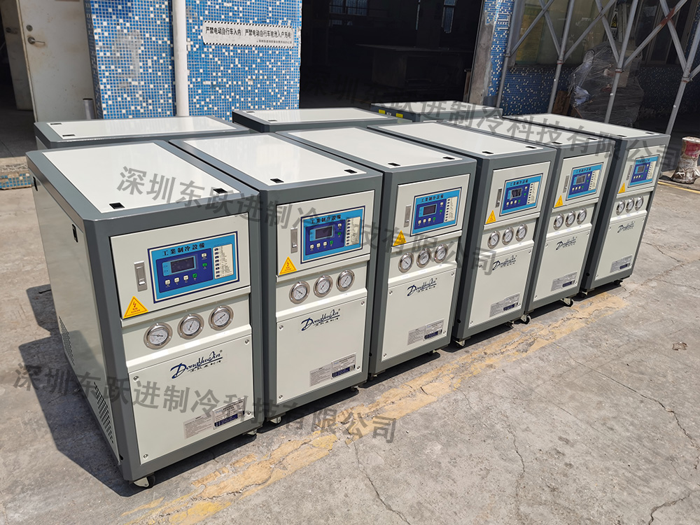定制水冷式工業冷水機實拍